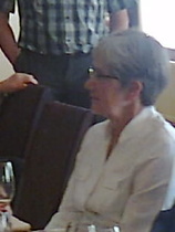 6.8.2012 Riitta-Liisalle lämpimät serkulliset kiitokset tapaamisen järjestelyistä. Kiitos ja niiaus.